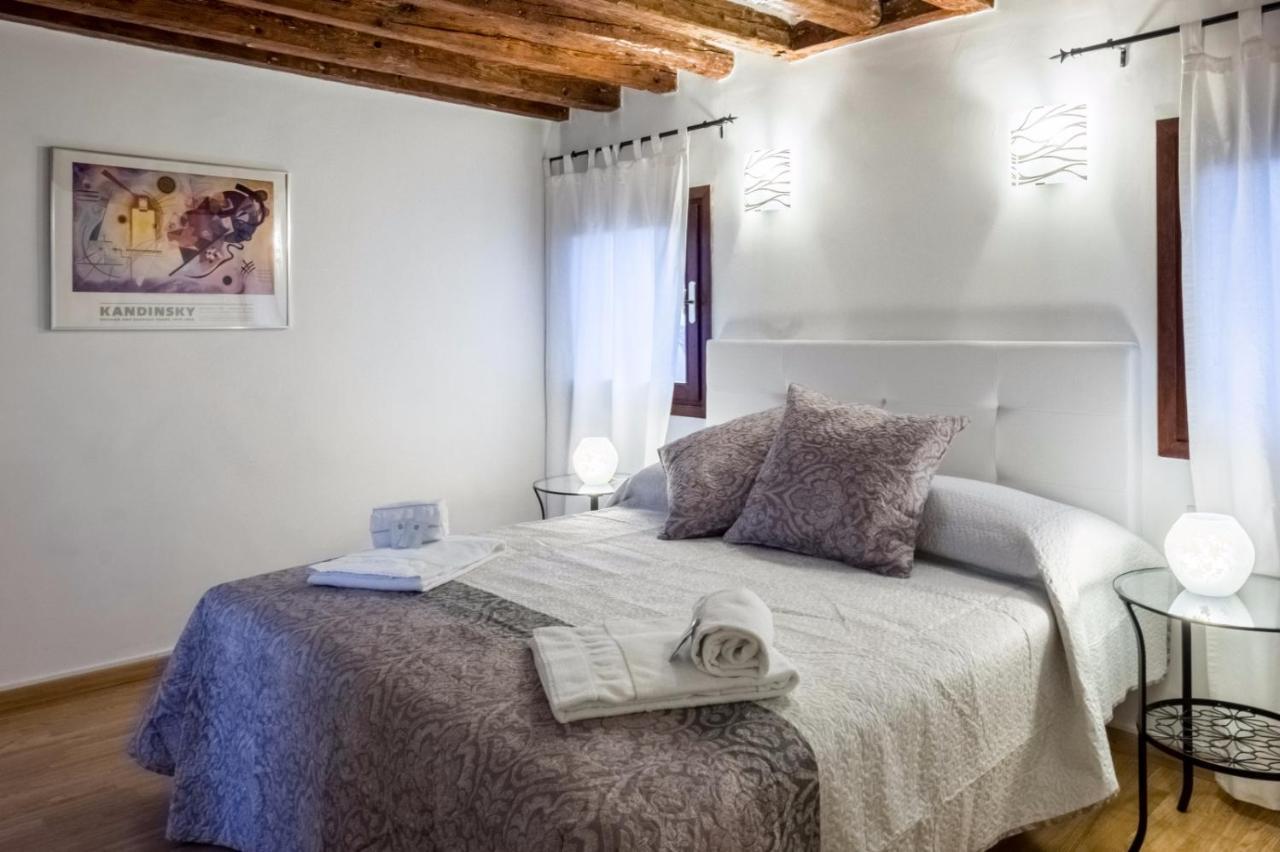 Magic View - Wifi Apartment Venesia Bagian luar foto