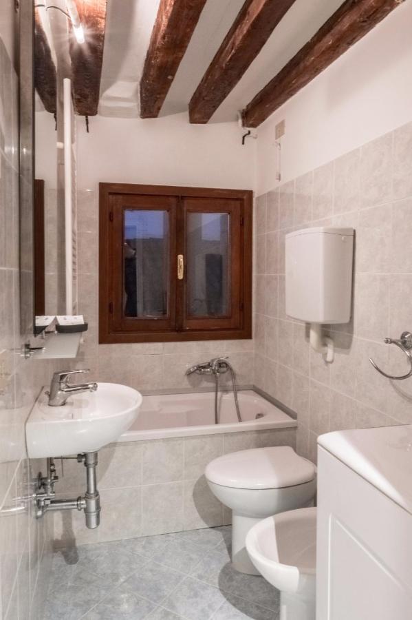 Magic View - Wifi Apartment Venesia Bagian luar foto