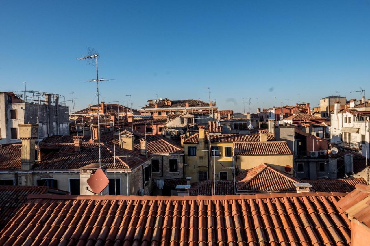 Magic View - Wifi Apartment Venesia Bagian luar foto