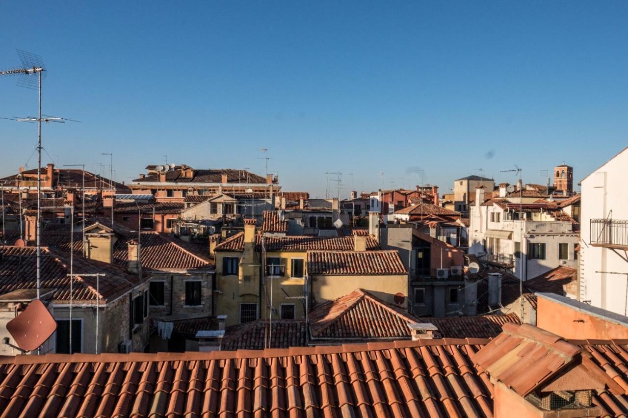 Magic View - Wifi Apartment Venesia Bagian luar foto