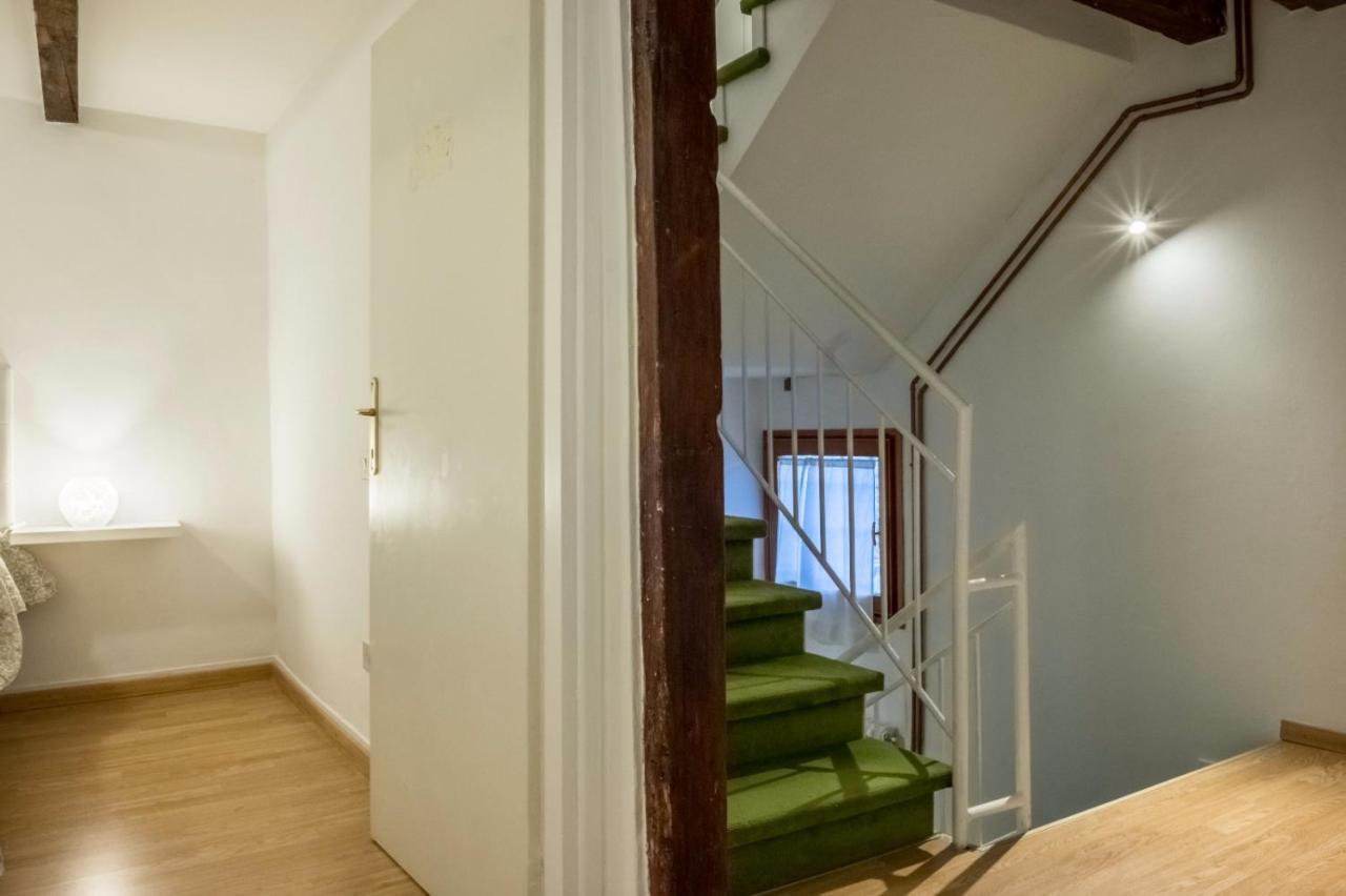Magic View - Wifi Apartment Venesia Bagian luar foto