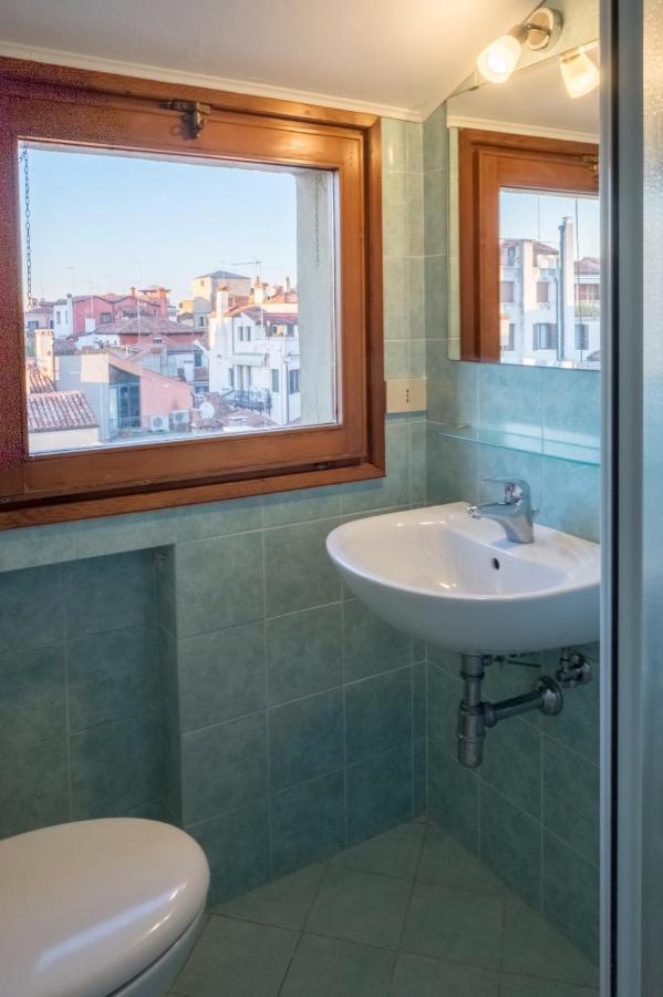 Magic View - Wifi Apartment Venesia Bagian luar foto